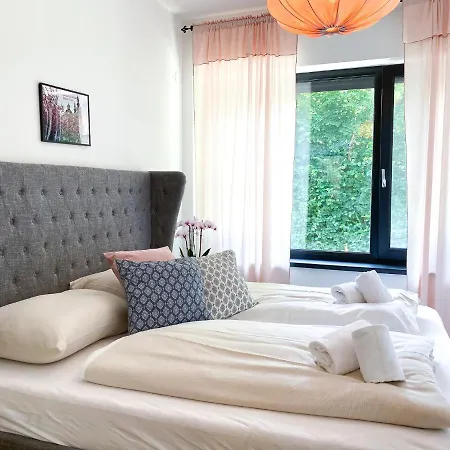 Aria Velden Фельден-ам-Вёртер-Зе